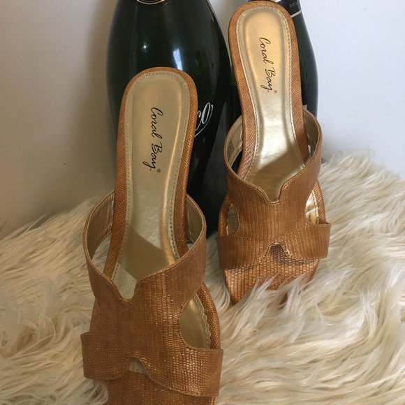 Coral Bay Gold Sandals - Picture 5 of 5